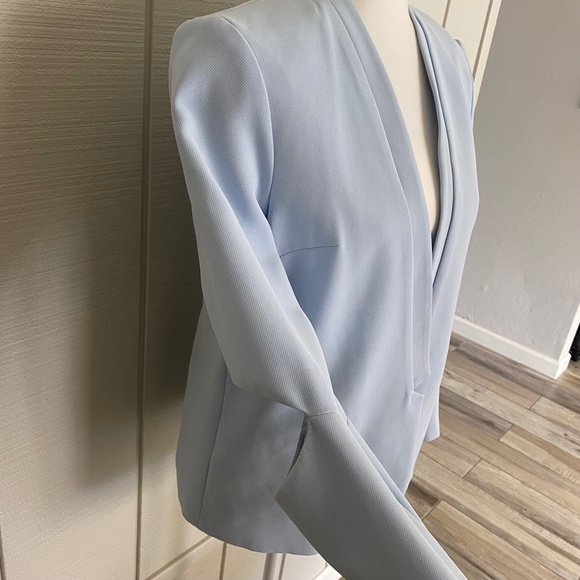 TOPSHOP Baby Blue Blazer with Elbow Cut Out - Picture 2 of 5